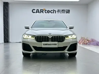 BMW 5 Series 2023, 37000 км, за 32194.78 USD