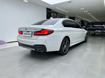 BMW 5 Series 2023, 37000 км, за 32194.78 USD