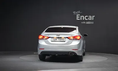 Hyundai Avante 2014, 86498 км, за 3715.37 USD