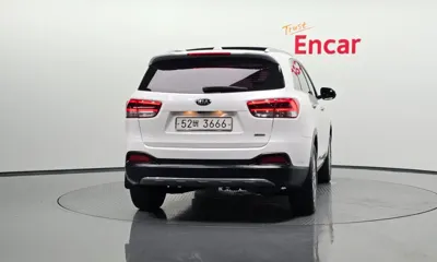 Kia Sorento 2015, 289590 км, за 5202.84 USD