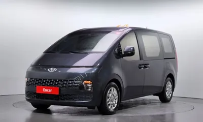 Hyundai Staria · 2023 год