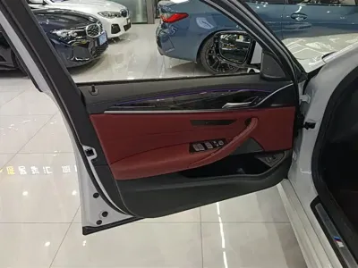 BMW 5 Series 2019, 58600 км, за 22071.91 USD - фото 7