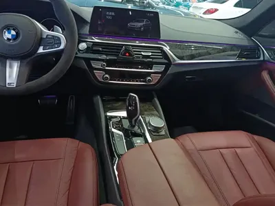 BMW 5 Series 2019, 58600 км, за 22071.91 USD - фото 16