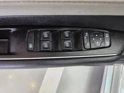 Renault-KoreaSamsung SM6 2017, 101221 км, за 5146.58 USD - фото 8