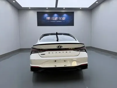 Hyundai Elantra 2022, 67000 км, за 11492.72 USD