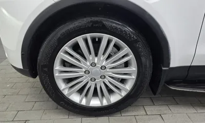 Land Rover Discovery 2019, 184113 км, за 14529.24 USD