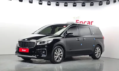 Kia Canival · 2020 год