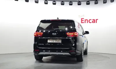 Kia Canival 2020, 102058 км, за 9514.37 USD