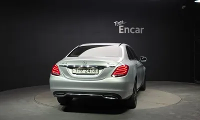 Mercedes-Benz C-Class 2016, 175550 км, за 7930.83 USD - фото 4