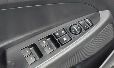 Hyundai Tucson 2016, 176031 км, за 5901.27 USD - фото 19