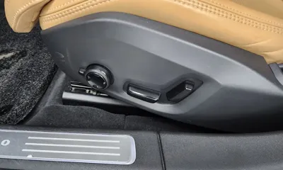 Volvo S90 2021, 91690 км, за 18905.08 USD - фото 30