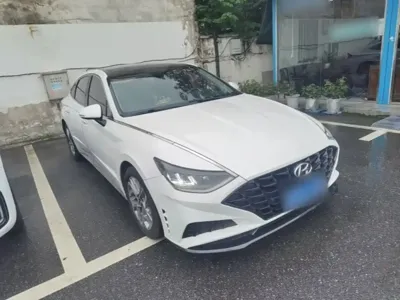 Hyundai Sonata 2021, 79500 км, за 9164.5 USD