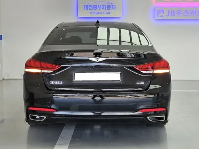 Hyundai Genesis 2014, 237800 км, за 3835.4 USD