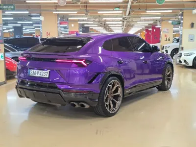 Lamborghini Urus 2023, 16600 км, за 246254.2 USD