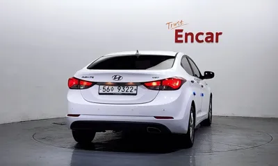 Hyundai Avante 2015, 126900 км, за 3957.71 USD