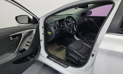 Hyundai Avante 2015, 126900 км, за 3957.71 USD - фото 10
