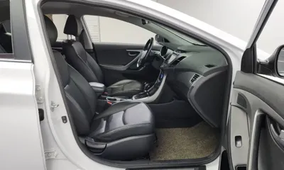 Hyundai Avante 2015, 126900 км, за 3957.71 USD - фото 12