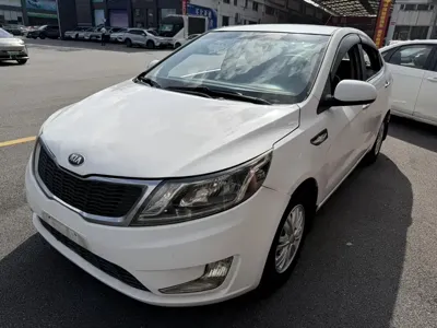 Kia K2 · 2013 год