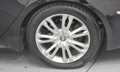 Hyundai Genesis 2012, 182126 км, за 2973.24 USD