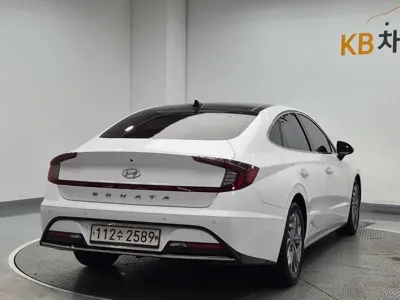 Hyundai Sonata 2020, 113695 км, за 10336.08 USD - фото 2