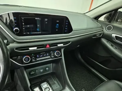 Hyundai Sonata 2020, 113695 км, за 10336.08 USD - фото 14