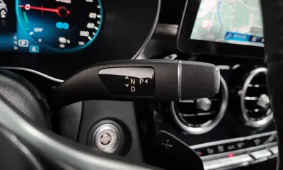 Mercedes-Benz GLC-Class 2022, 24831 км, за 28277.96 USD - фото 9