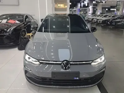 Volkswagen Golf 2024, 40700 км, за 15788.39 USD