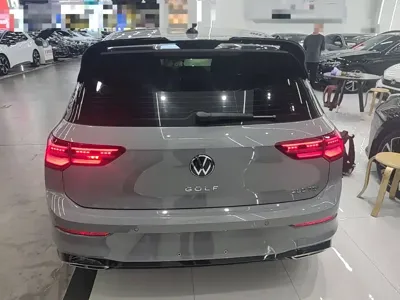 Volkswagen Golf 2024, 40700 км, за 15788.39 USD - фото 6