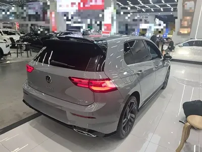 Volkswagen Golf 2024, 40700 км, за 15788.39 USD - фото 7