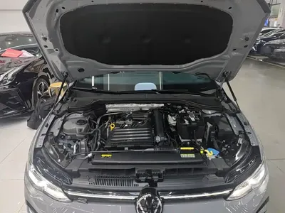 Volkswagen Golf 2024, 40700 км, за 15788.39 USD - фото 20