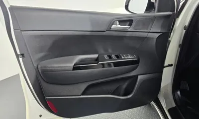 Kia Sportage 2022, 111920 км, за 11063.35 USD - фото 24