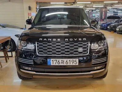 Land Rover Range Rover 2015, 168000 км, за 19500.28 USD
