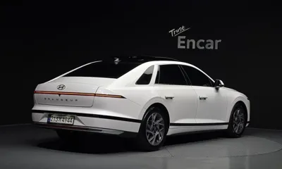 Hyundai Grandeur 2023, 37274 км, за 20677.43 USD