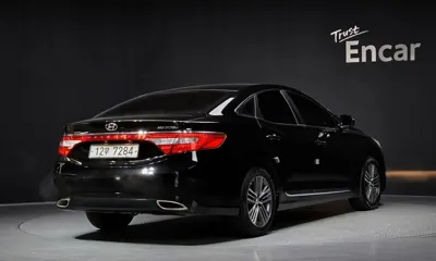 Hyundai Grandeur 2014, 140378 км, за 3833.95 USD