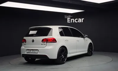 Volkswagen Golf 2013, 118854 км, за 2866.45 USD