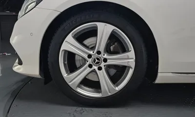 Mercedes-Benz E-Class 2018, 86673 км, за 14626.53 USD - фото 5