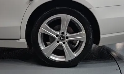 Mercedes-Benz E-Class 2018, 86673 км, за 14626.53 USD - фото 21