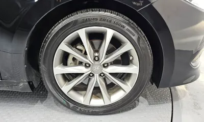 Hyundai Grandeur 2017, 150831 км, за 5135.54 USD