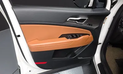 Kia Sportage 2022, 88112 км, за 17516.44 USD - фото 24