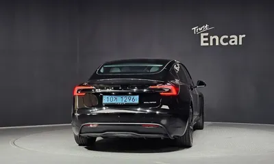 Tesla Model 3 2024, 55585 км, за 30293.18 USD