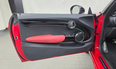 MINI Cooper Convertible 2019, 92163 км, за 13418.84 USD - фото 24