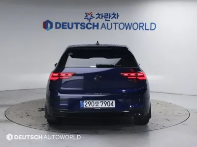 Volkswagen Golf 2022, 148350 км, за 15885.52 USD