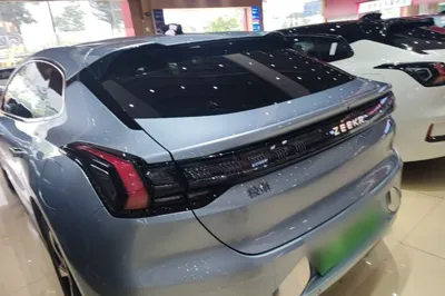 Zeekr 001 2023, 38600 км, за 25976 USD