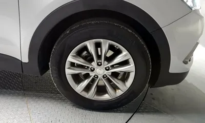 Hyundai Santafe 2016, 155339 км, за 7218.54 USD
