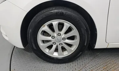 Kia K3 2014, 75059 км, за 4033.31 USD