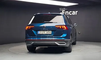 Volkswagen Tiguan 2023, 78927 км, за 22966.44 USD