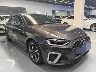 Audi A4L 2022, 69000 км, за 16950.82 USD