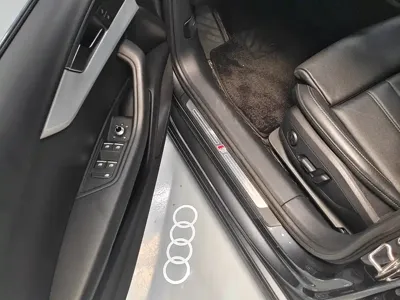 Audi A4L 2022, 69000 км, за 16950.82 USD