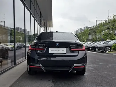 BMW i3 2024, 32100 км, за 20072.19 USD