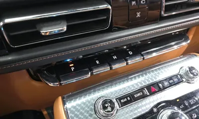 Lincoln Aviator 2023, 47800 км, за 31249.58 USD - фото 9